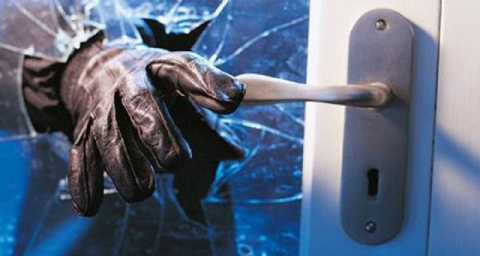 Ünlü mağaza soyuldu