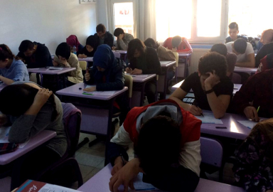 İstanbul Rumeli Üniversitesi'nden deneme sınavı!