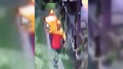 Sahte kargocular kadın hizmetliyi bayıltıp gasp ettiler