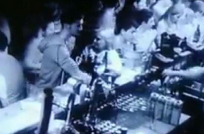 Ünlü gece kulübünde ilginç görünmez kamerada