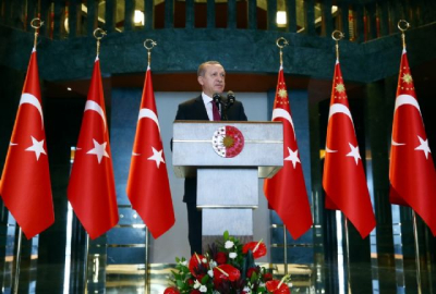 Ruhani'yi tebrik etti