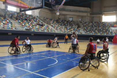 Beşiktaş RMK Marine farklı yendi