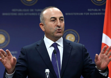Mevlüt Çavuşoğlu'ndan İtalyan gazeteciye ayar