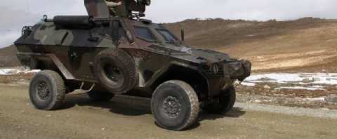 Zırhlı araç evrildi: 3 polis yaralı