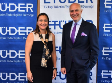 Avrupalılar ev dışında bizden 8 kat fazla tüketiyor