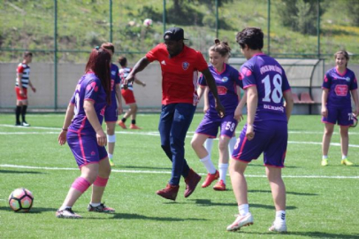 Arkadaşlar çalım böyle atılır !