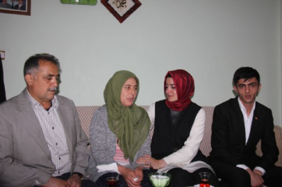 Bakan Sayan'dan şehit ailelerine ziyaret