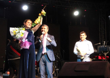 Güliz Ayla ve Mabel Matiz'den unutulmaz konser