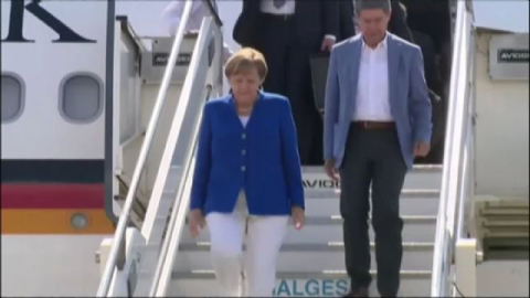 Merkel, G7 için İtalya'da