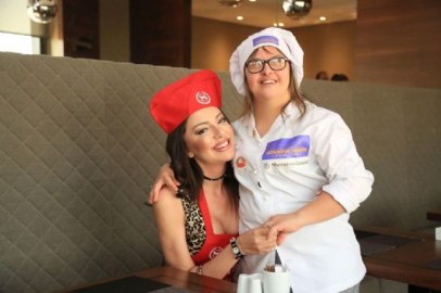 Down sendromlu şefler manken Tuğçe Aral'ı seçti