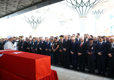 Şehit Tümgeneral son yolculuğuna uğurlandı