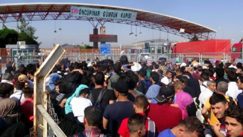 42 bin Suriyeli Türkiye'den ülkesine döndü