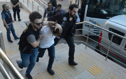 Suç örgütü operasyonunda 23 tutuklama