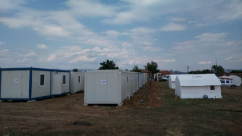 Depremzedeler bayramı konteynır evlerde karşılayacak