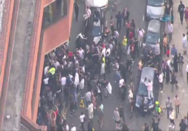 Londra'da yangın protestosu