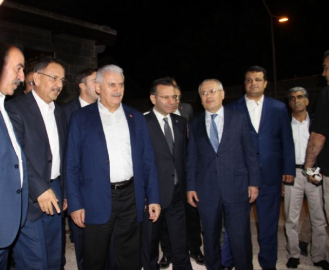 Başbakan Yıldırım tarihi konakta incelemelerde bulundu