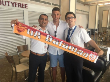 Muslera'ya Dalaman'da sürpriz doğum günü kutlaması