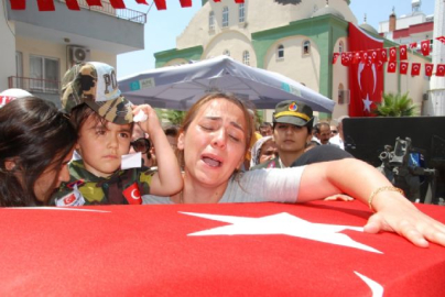 Silifke şehidini uğurladı
