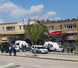 Eski eşinin çalıştığı dükkanı bastı, dehşet saçtı