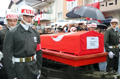 Şehit Uzman Çavuş Sakarya'da son yolculuğuna uğurlandı