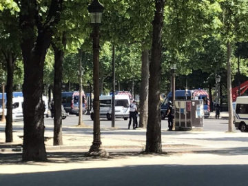 Champs-Elysees saldırganı DEAŞ sempatizanı çıktı