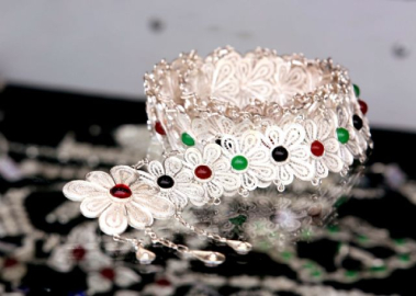 Hükümlülere 'gümüş takı işleme' eğitimi