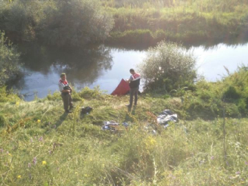 Otomobil çaya uçtu: 2 ölü