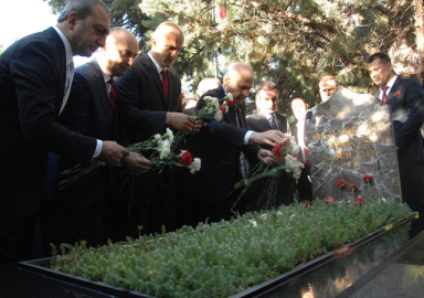 Bahçeli'den Kılıçdaroğlu'nun bozkurt işareti hakkında yorum