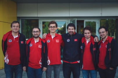 Satrançta tarihi başarı