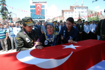 Tokatlı şehit son yolculuğuna uğurlandı