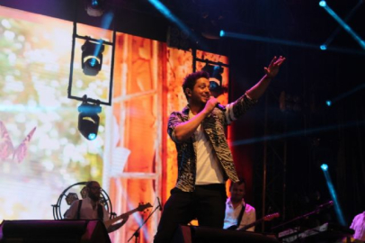 Murat Boz Kocaeli'yi salladı