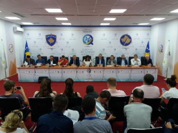 Kosova'da resmi seçim sonuçları açıklandı