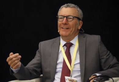 Küstah açıklamalarıyla gündeme gelen siyasetçiden bir istifa daha