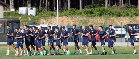 Fenerbahçe hazırlıklarını sürdürüyor