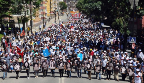 Madımak'ta ölenler anıldı