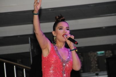 Demet Akalın'dan tepki çeken paylaşım