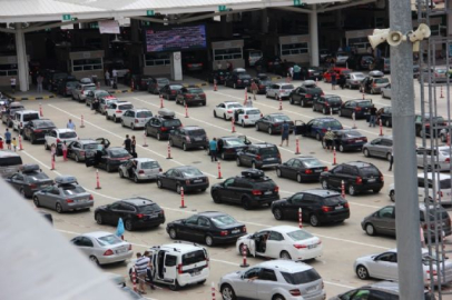 Akın akın geliyorlar