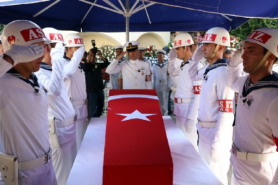 Mersinli şehit son yolculuğuna uğurlandı