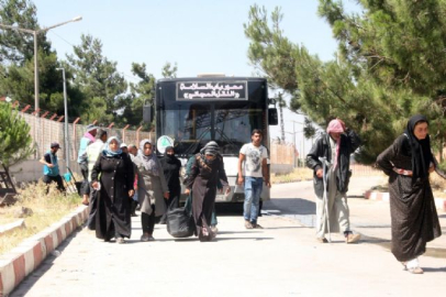 22 bin Suriyeli Türkiye'ye döndü