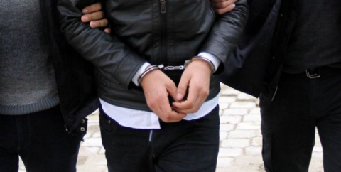 Antalya'da FETÖ operasyonu: 5 tutuklama