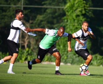 Beşiktaş 4 eksikle çalıştı