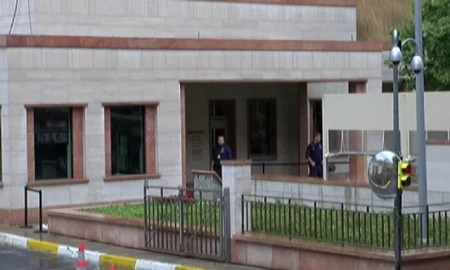 Amerika'ya gitme hayaliyle Başkonsolosluk bahçesine atladı