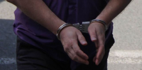 İzmir'de 25 kişi FETÖ'den tutuklandı