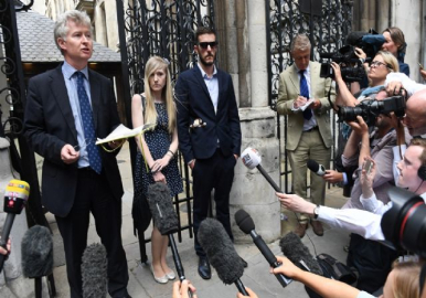 Charlie bebek hayatını kaybetti