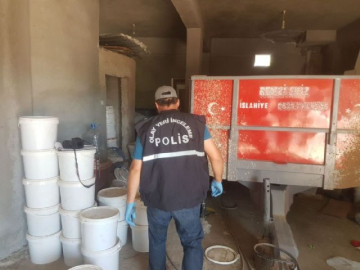 2 buçuk ton buğdayı pencereden çaldılar