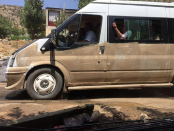 Asfalt eriten sıcağa çamurlu çözüm