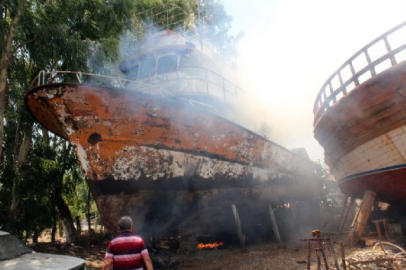 Tersanede yangın paniği