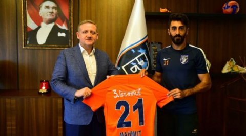 Başakşehir, Mahmut Tekdemir ile sözleşme yeniledi