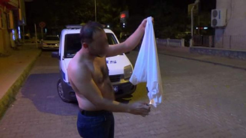 Giydiği 'HERO' yazılı tişörtü yakmak istedi