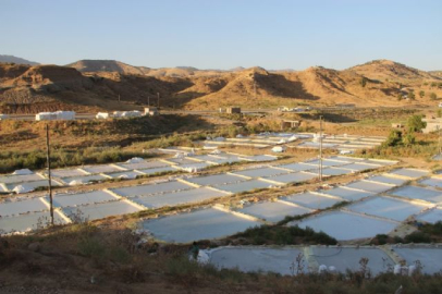 500 yıldır doğal yöntemlerle tuz üretiyorlar